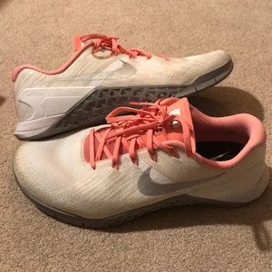Nike size 9 training